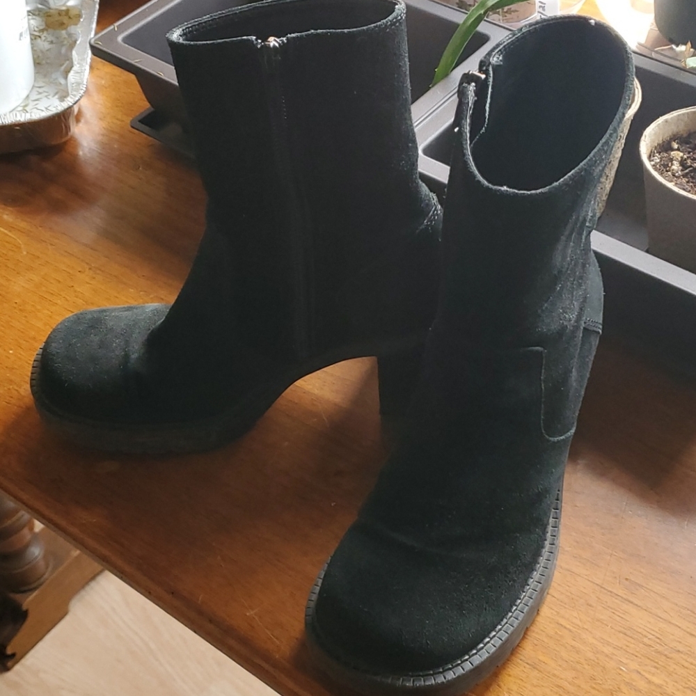 American Eagle Outfitters Faux Suede Boots